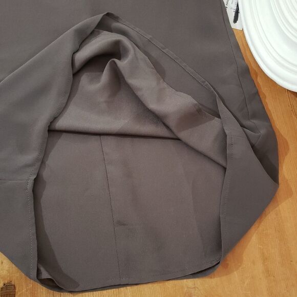 Naked Zebra Small NWT Grey Short Sleeve Key Hole Scoop Neck Lined Sheath Dress - Picture 14 of 14